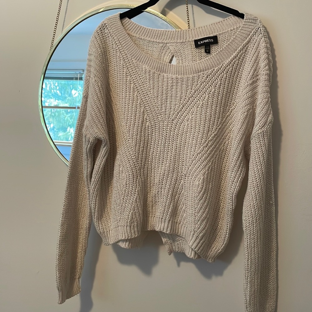 Express Open Back Sweater 🤍